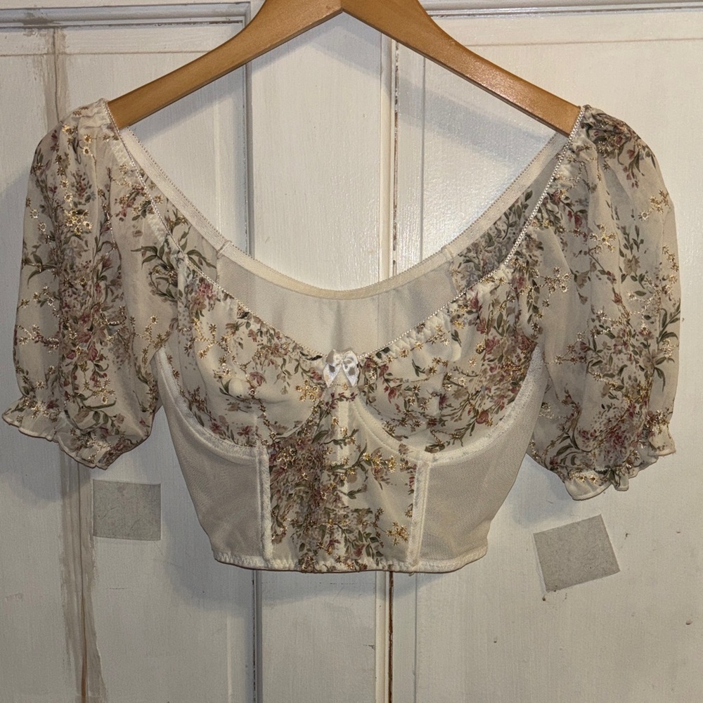 Ivory Floral Puff-Sleeve Crop Top with Sweetheart Neckline